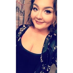 Meet your Posher, Sara